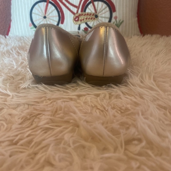 Ann Klein flats - Picture 5 of 9